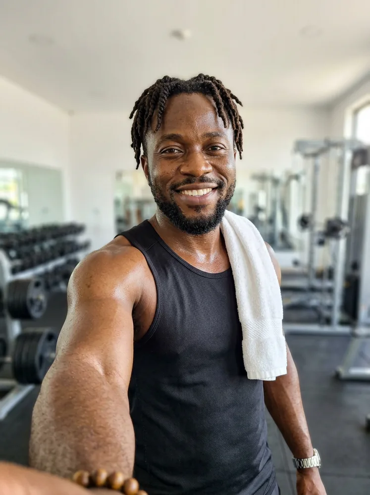 AI fitness influencer photo example, post-workout in the gym